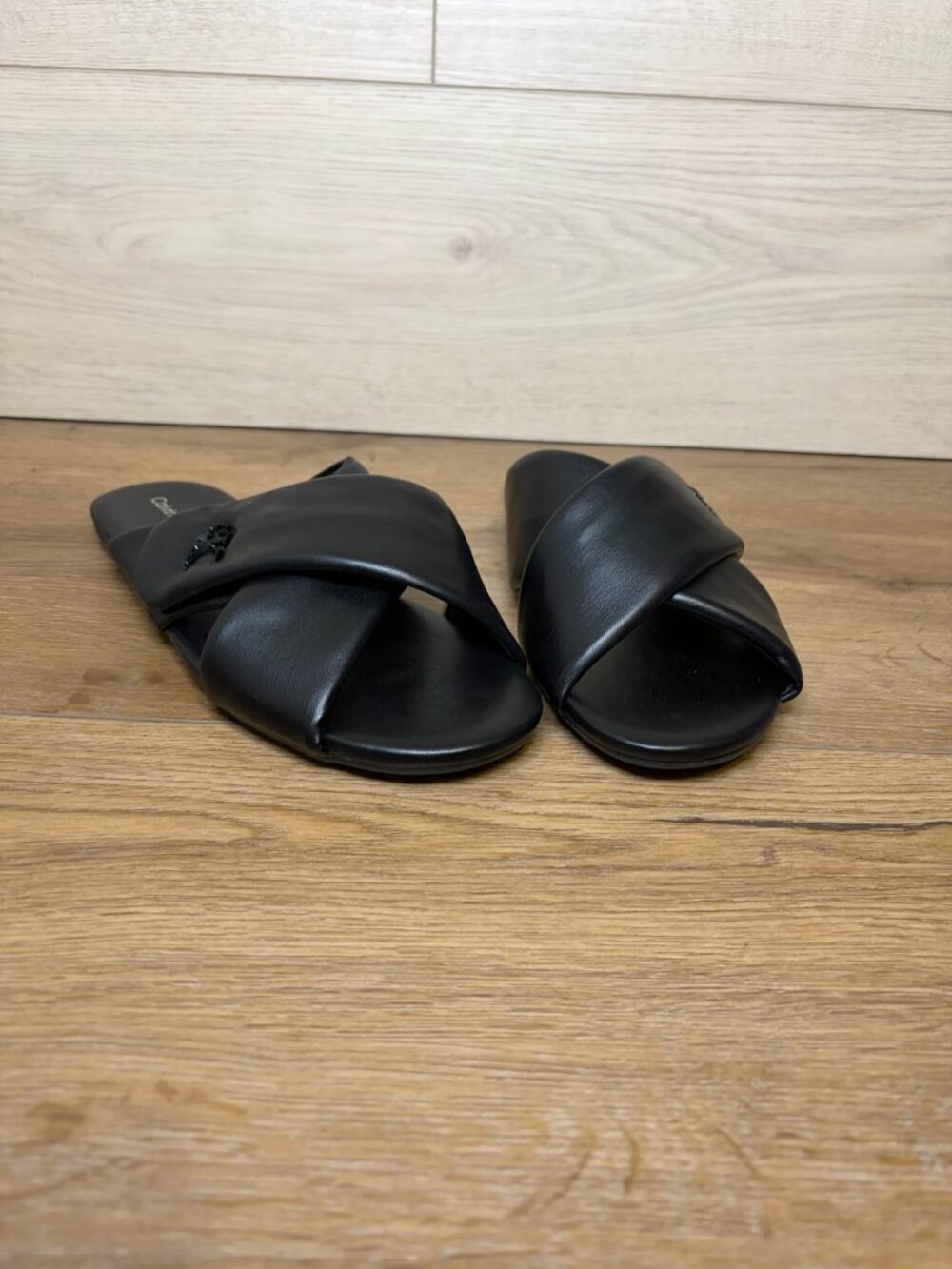 Calvin Klein Renley Cross-Strap Slide Sandals Black Size 8M